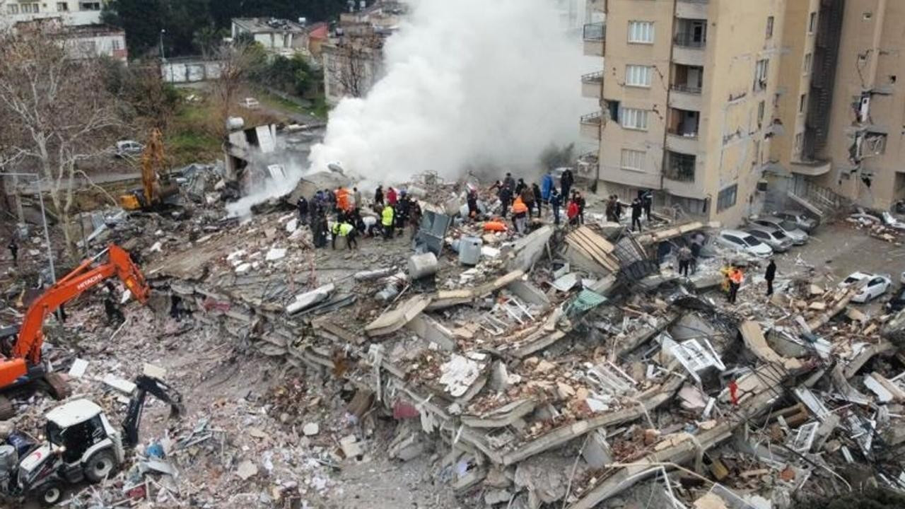 Depremde can kaybı 47 bin 932 oldu
