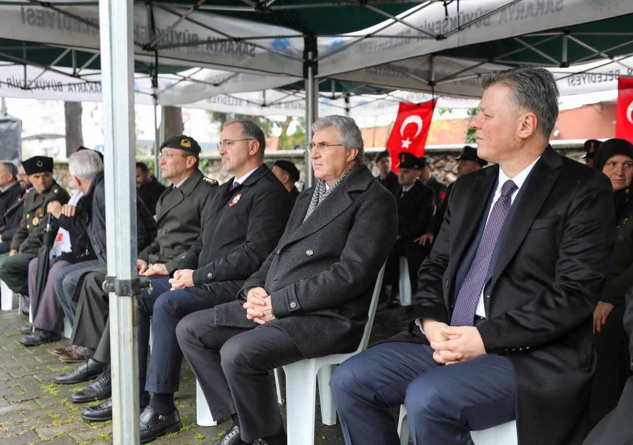 “Toprağı kanla sulayanlar bize yüce bir zafer hediye etti” - Sayfa 5