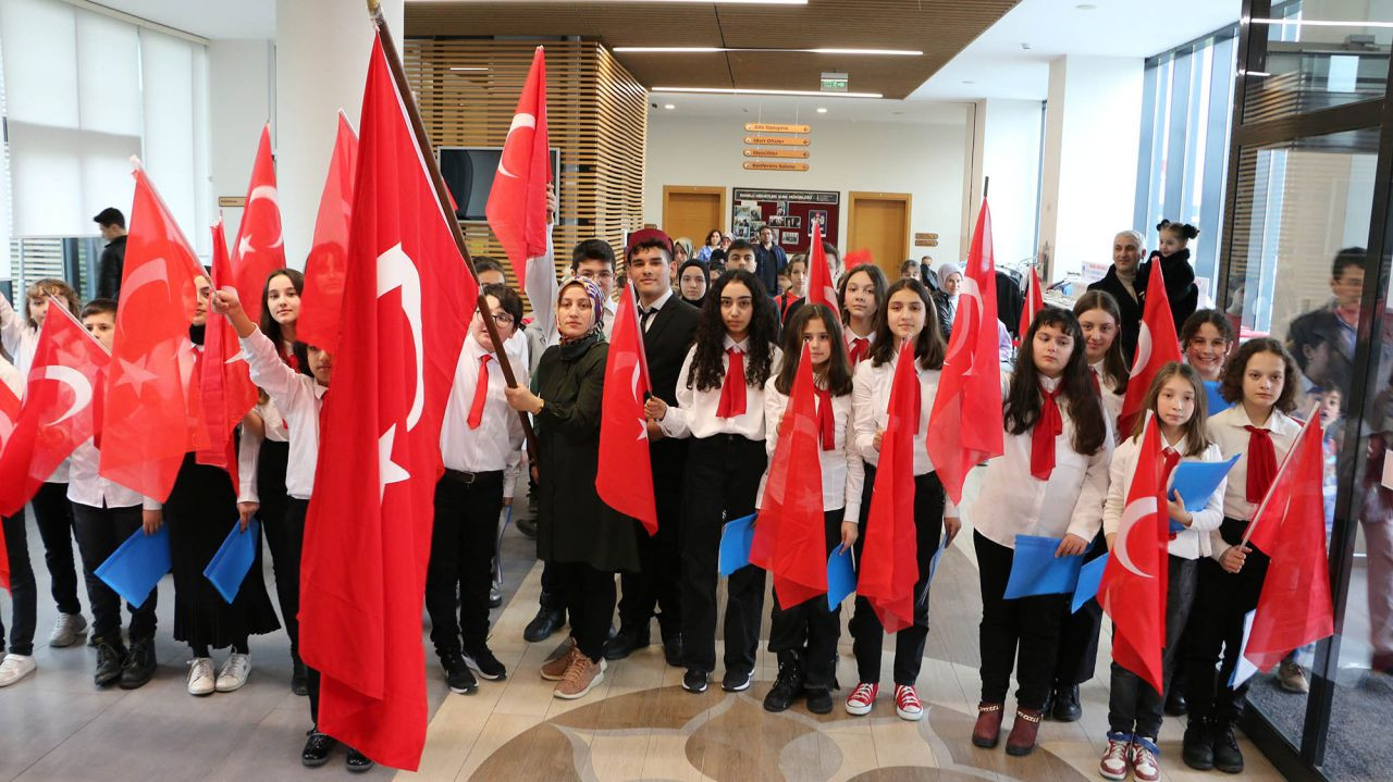 “Bir nesil onların destanıyla büyüyor” - Sayfa 5