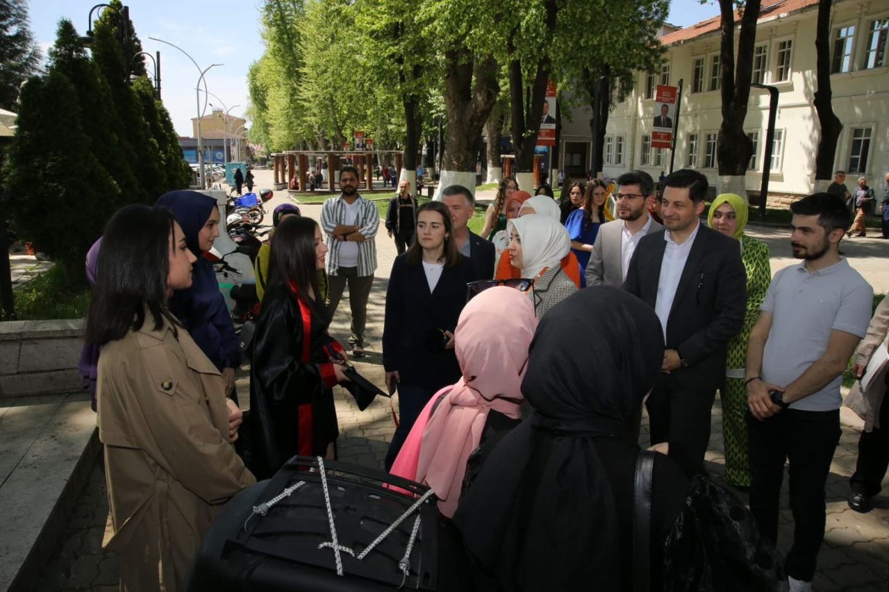 Atabek: Hendek, teröre karşı net olmayanlarla sandıkta hesaplaşacak - Sayfa 25