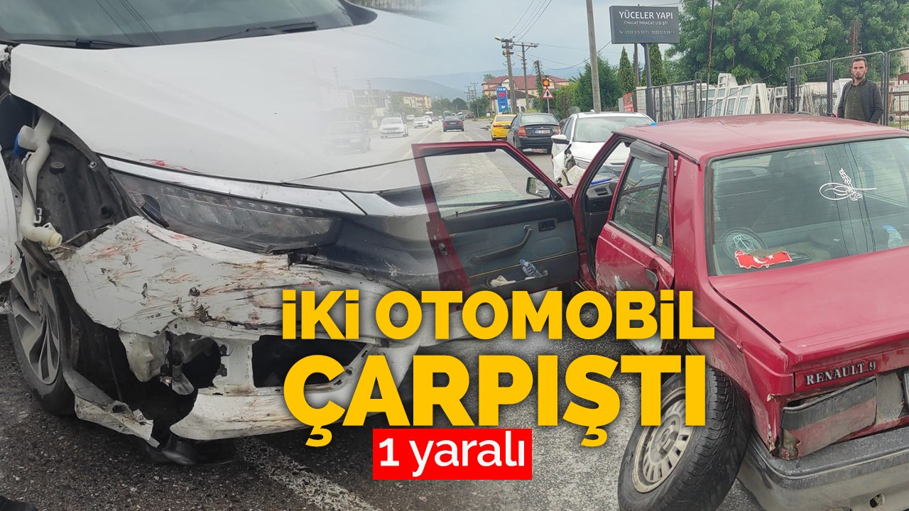 Akyazı'da iki otomobil çarpıştı