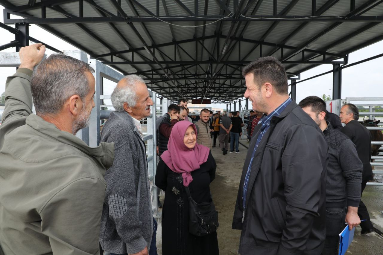 Bayram öncesi Hayvan Borsası’na Yoğun İlgi - Sayfa 11