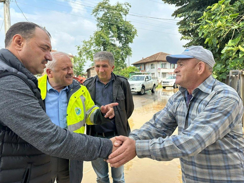 VALİ KALDIRIM SELİN VURDUĞU MAHALLELERDE - Sayfa 2