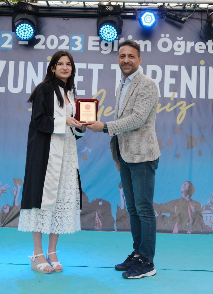 Mezuniyet Coşkusu - Sayfa 4