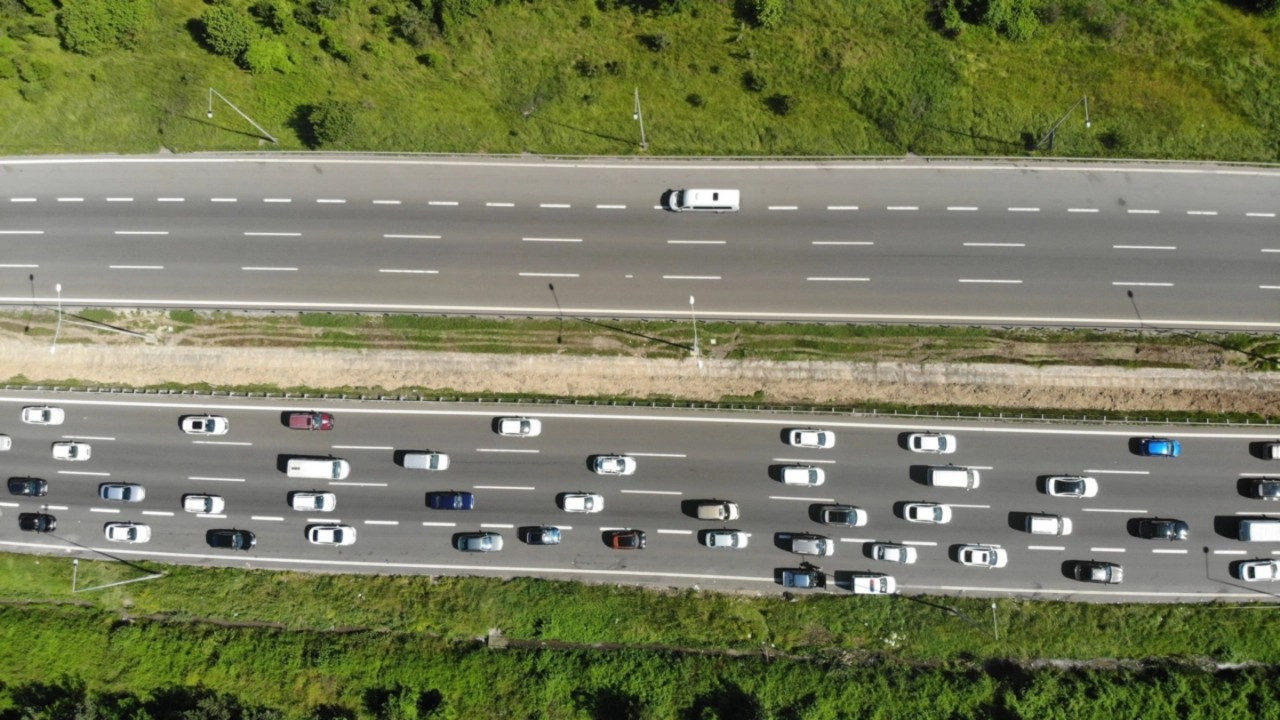 Trafik yoğunluğu devam ediyor