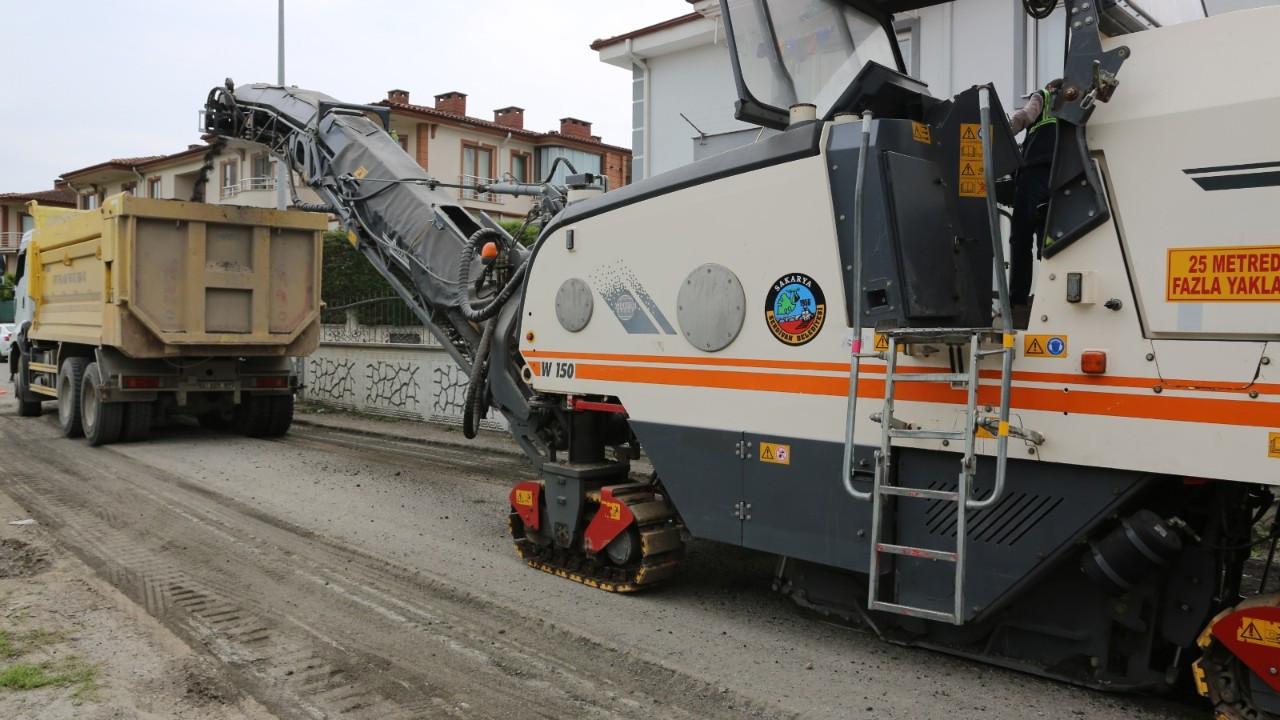 Serdivan’da Cadde ve Sokaklar Yenileniyor