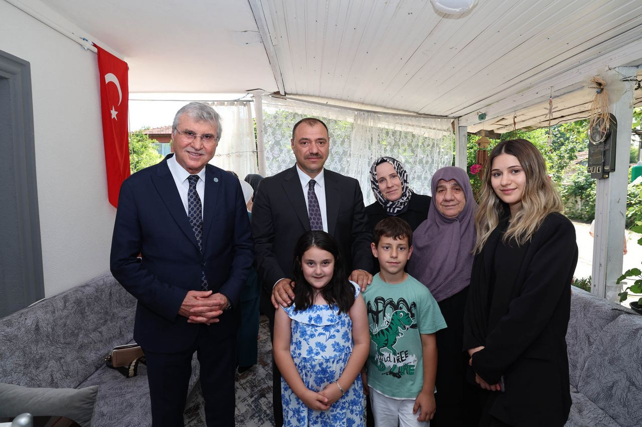 Kahraman polis mezarı başında anıldı - Sayfa 5