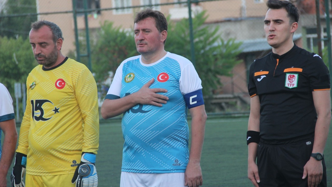 Demokrasi ve Milli Birlik Ruhu Sporla Buluşuyor: Ferizli'de Futbol Turnuvası Coşkusu