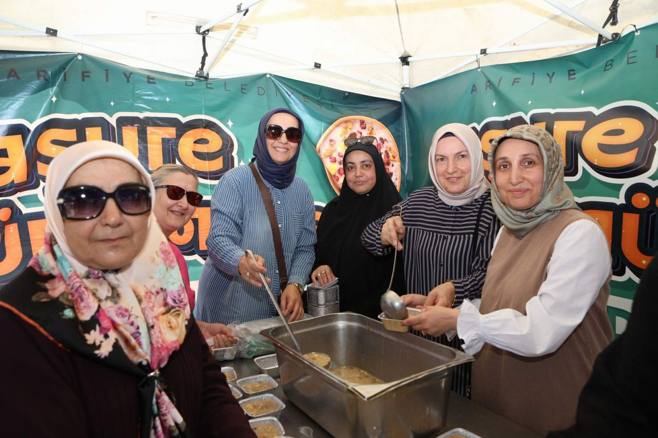 Arifiye Belediyesi Aşure Etkinliği Düzenledi - Sayfa 15