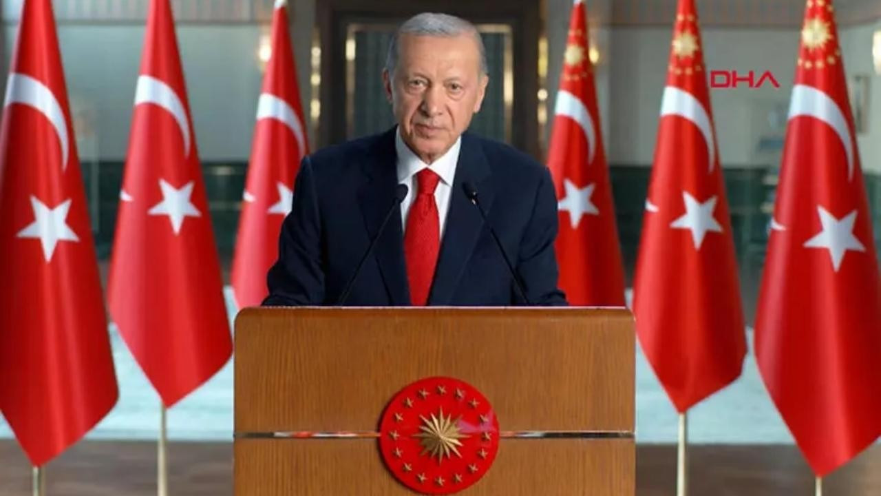 Cumhurbaşkanı Erdoğan, AK Parti’nin 22’nci yıl dönümünü kutladı