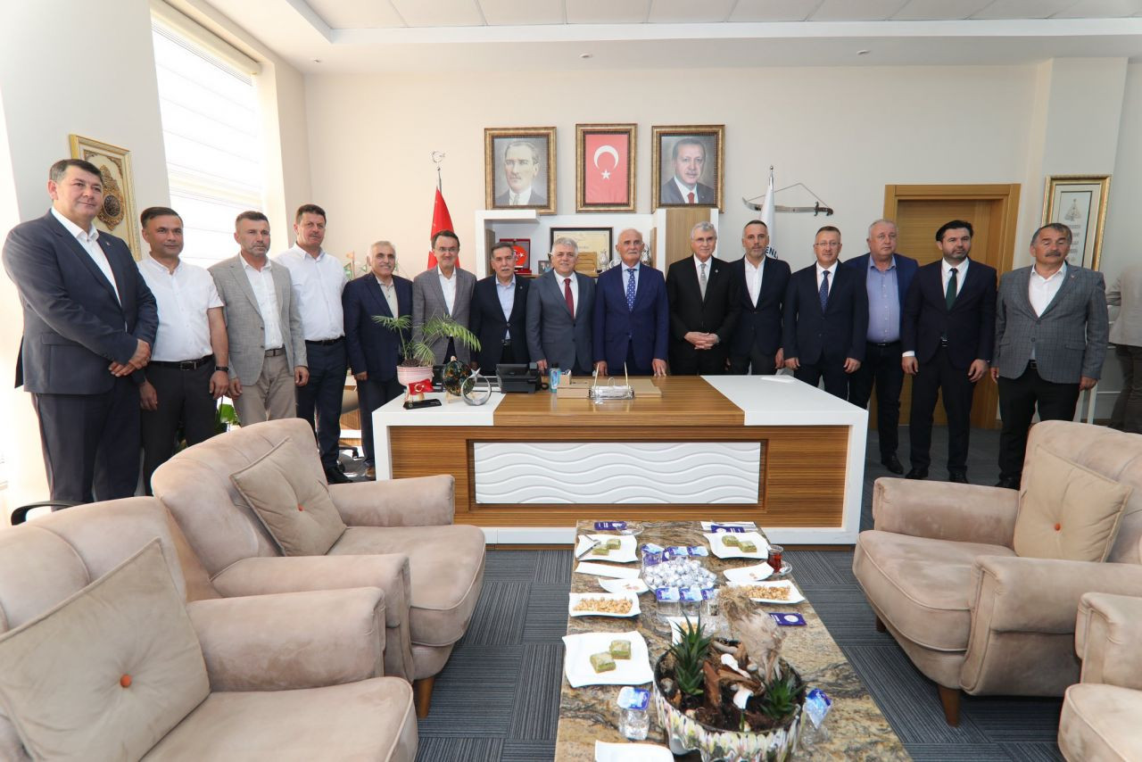 Başkan Yılmaz'dan Erenler Belediyesi'ne ziyaret - Sayfa 4