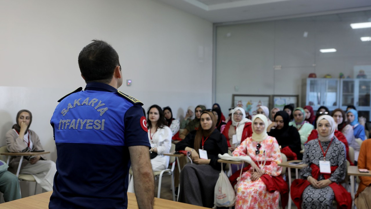 Isparta’dan gelen 40 gönüllüye yangın eğitimi