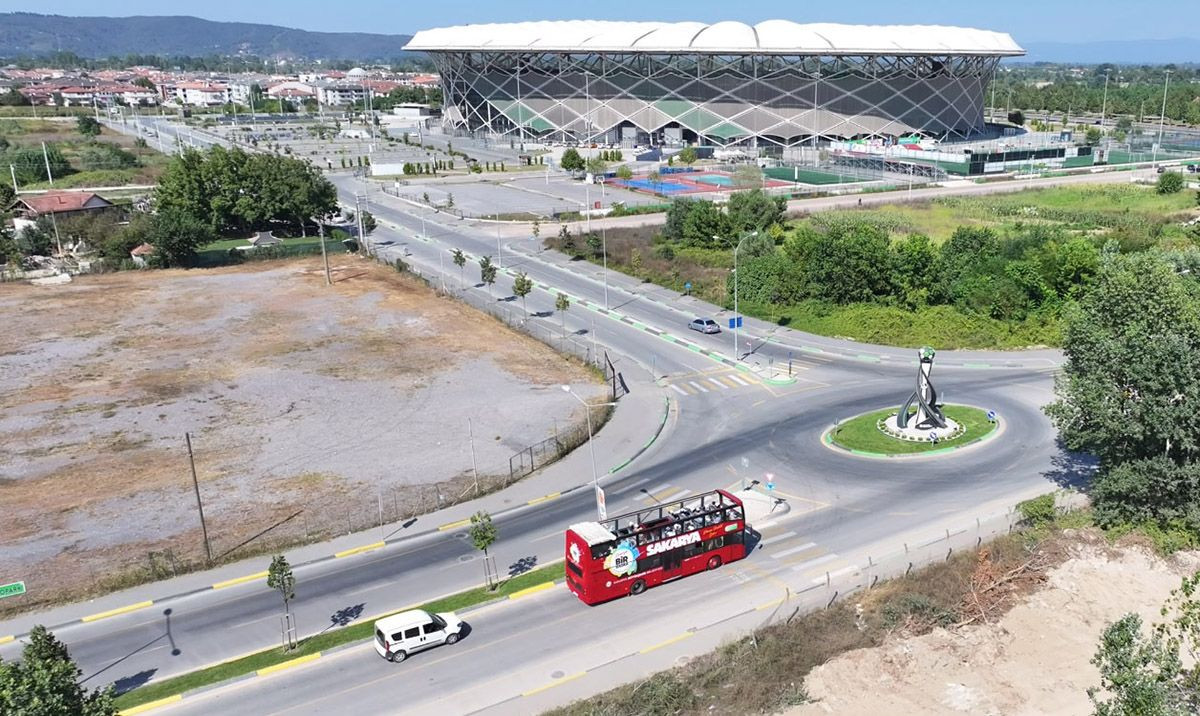 Bu otobüsün rotası şehrin tarihi, turistik ve sosyal alanları - Sayfa 16