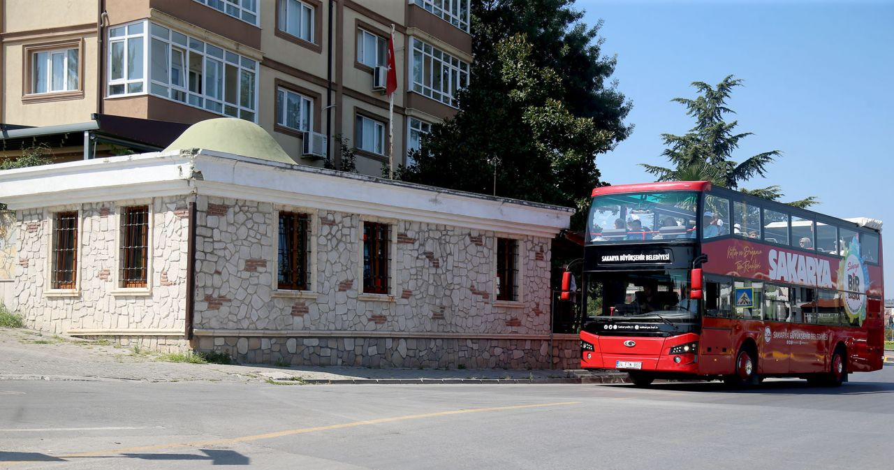 Bu otobüsün rotası şehrin tarihi, turistik ve sosyal alanları - Sayfa 9