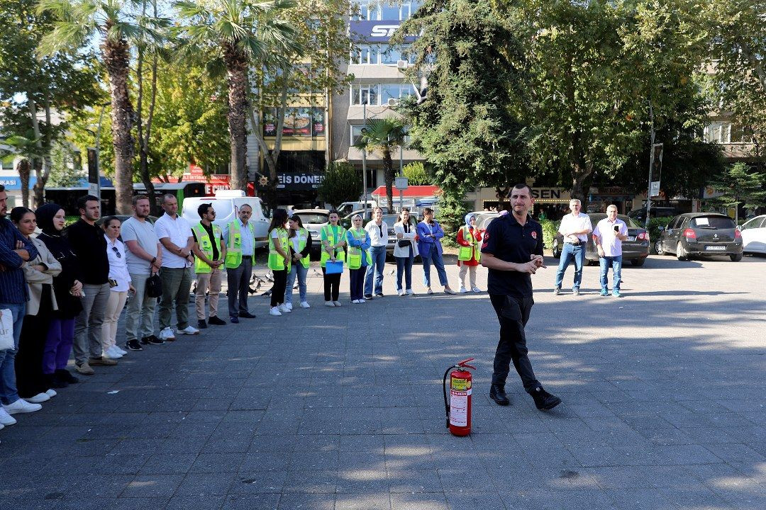 Büyükşehir çalışanları ‘ateşe müdahaleyi’ öğrendi - Sayfa 7