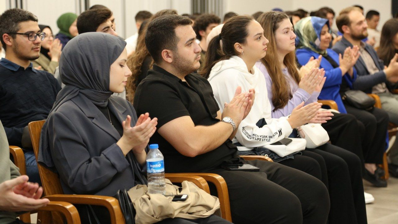 Atabek ve Alemdar gençlerle bir araya geldi - Sayfa 8