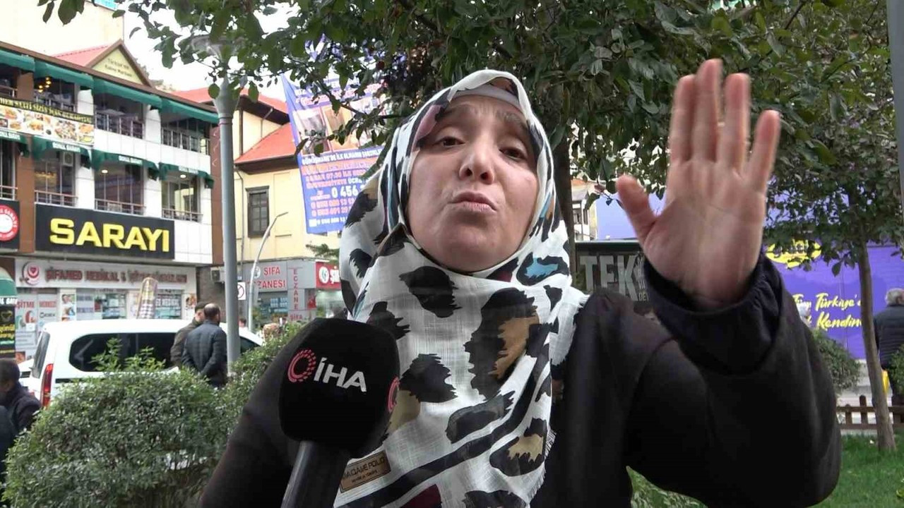 Gümüşhane’de kadınlar Filistin’e destek için oturma eylemi başlattı