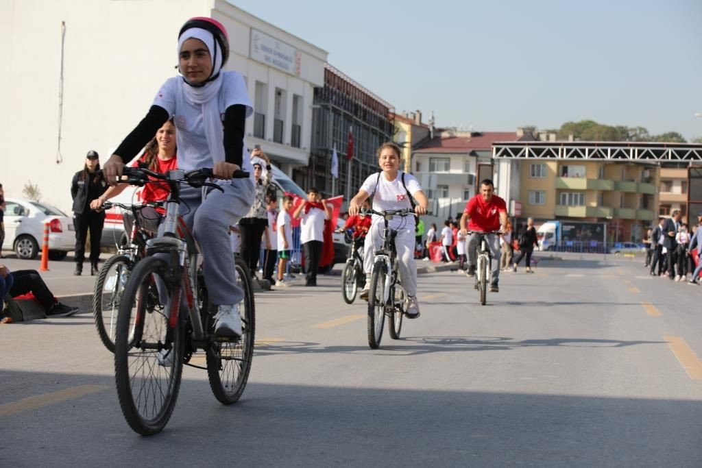 ERENLER’DE CUMHURİYET’İN 100. YILI COŞKUSU - Sayfa 12