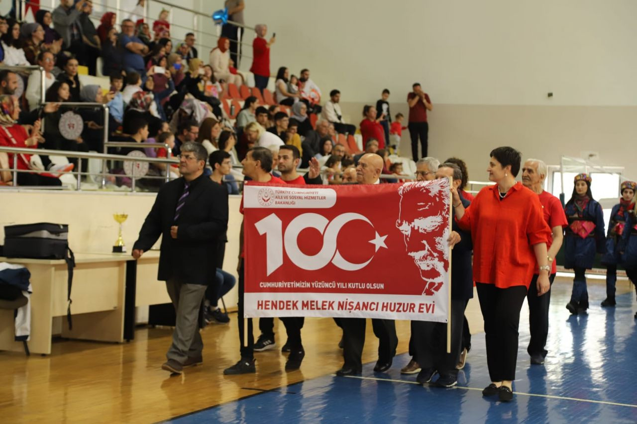 Cumhuriyetin 100. Yılı Hendek’te Coşkuyla Kutlandı - Sayfa 16