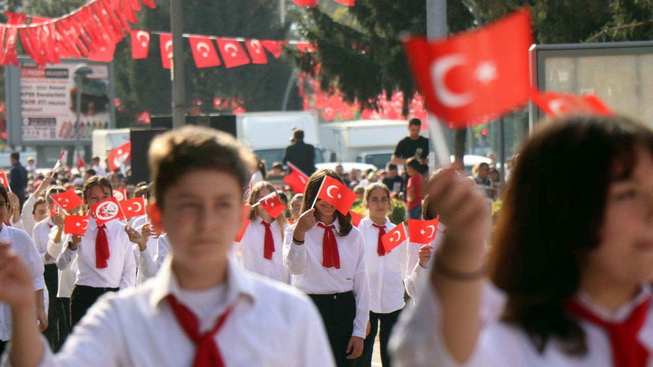 1923 Öğrenciden zeybek gösterisi - Sayfa 8