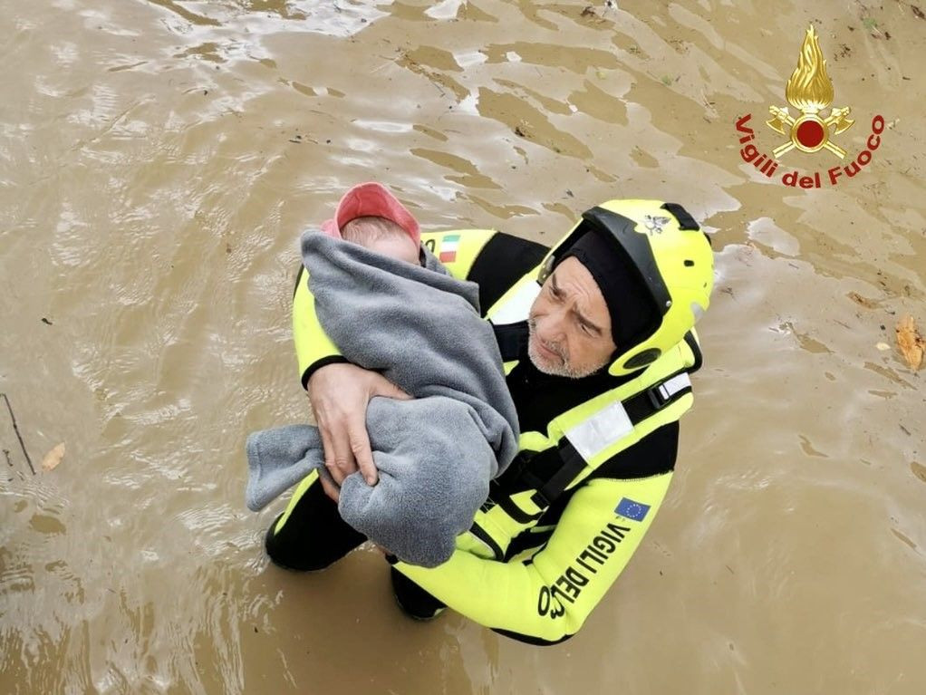 İtalya'da fırtınanın yol açtığı selde can kaybı 6'ya yükseldi - Sayfa 21