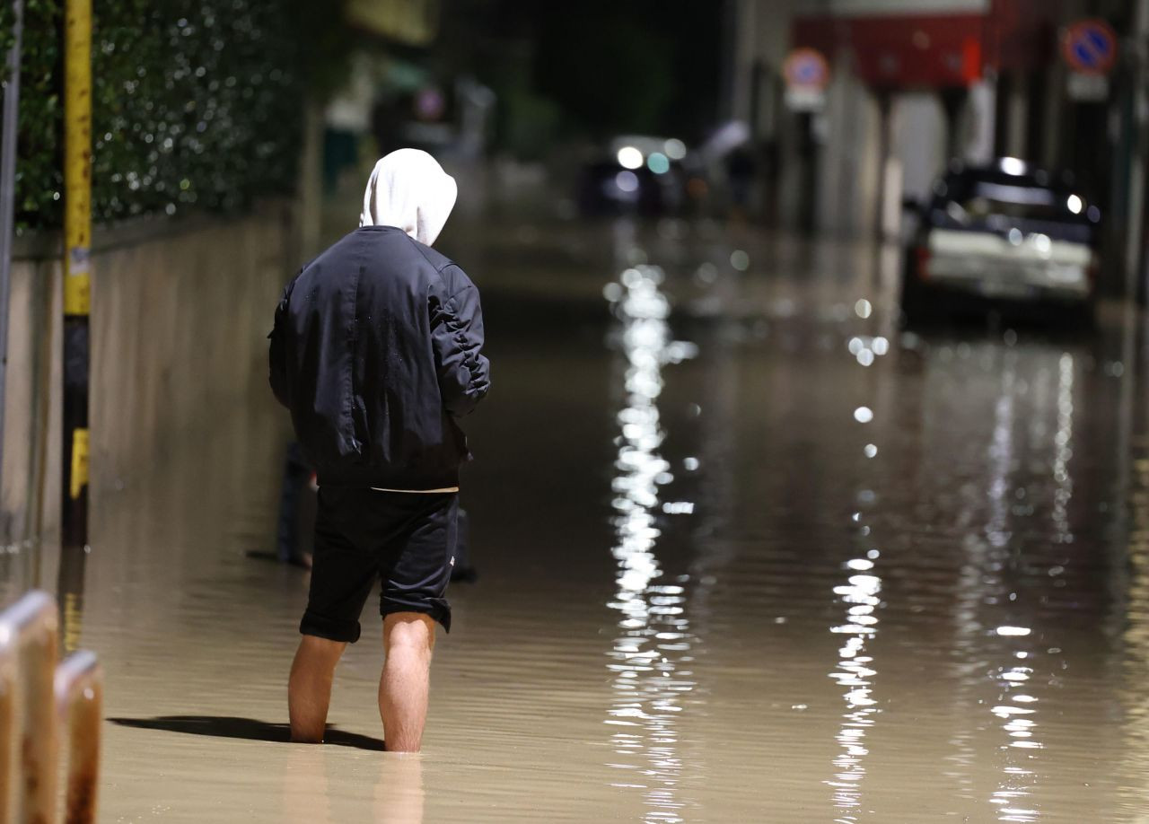 İtalya'da fırtınanın yol açtığı selde can kaybı 6'ya yükseldi - Sayfa 7