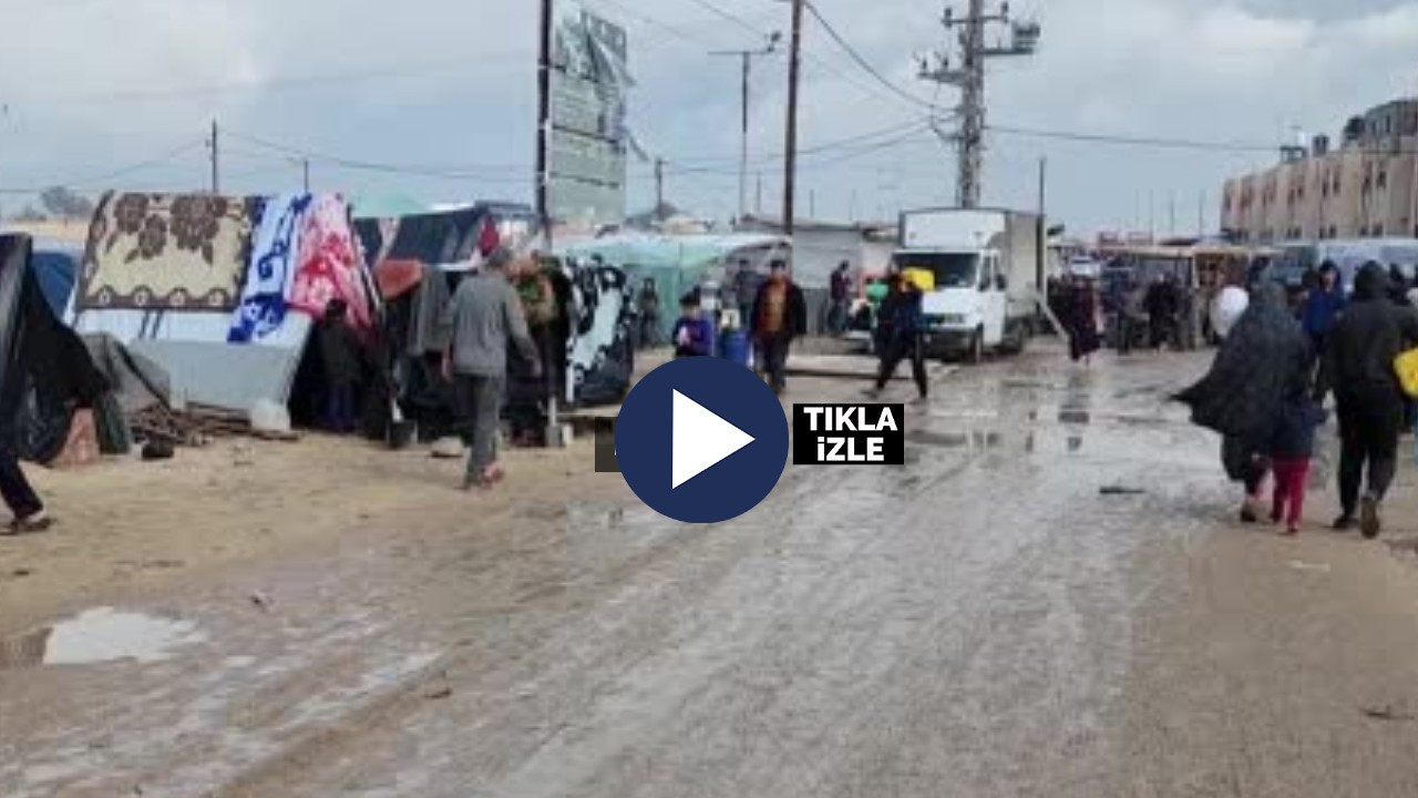 Gazze’de çadırda yaşayan Filistinlilerin kış mevsiminde yaşam şartları daha da zorlaşıyor