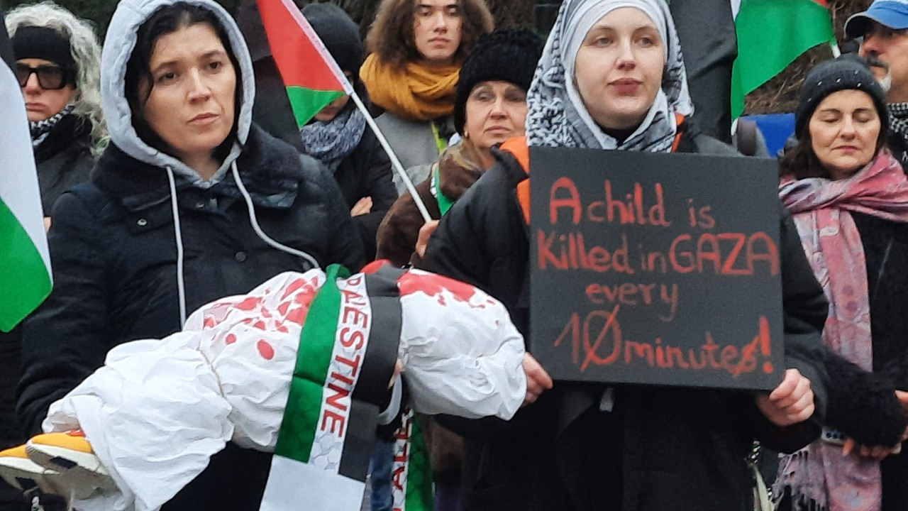 İsrail’in Gazze’ye yönelik saldırıları Polonya’da protesto edildi