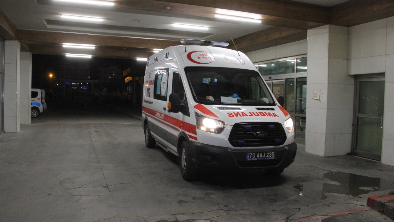 Karaman’da bıçaklanan 3 kişi hastane önüne bırakıldı