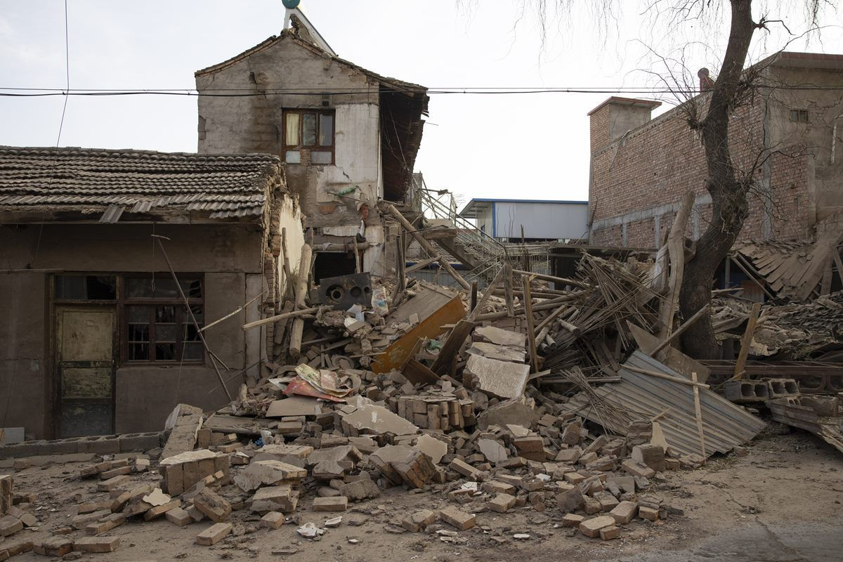 Çin'deki deprem felaketindeki can kaybı 135'e yükseldi - Sayfa 8