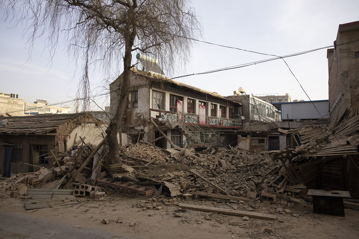 Çin'deki deprem felaketindeki can kaybı 135'e yükseldi - Sayfa 10