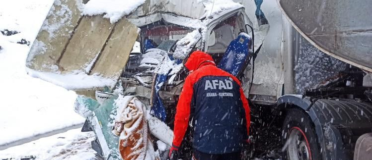 Bitlis’te zincirleme trafik kazası: 1 ölü - Sayfa 5