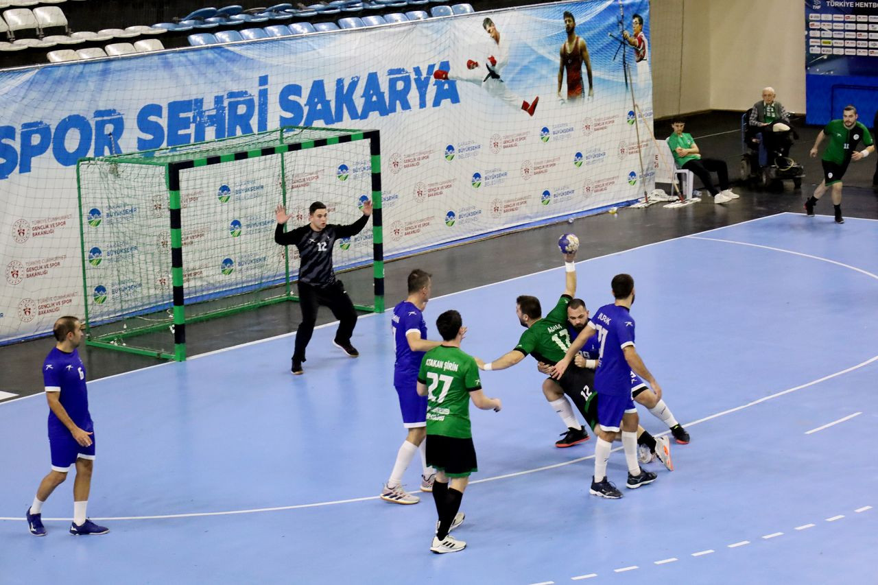 Büyükşehir Hentbol Türkiye Kupasında adını 4’lü finale yazdırdı - Sayfa 9