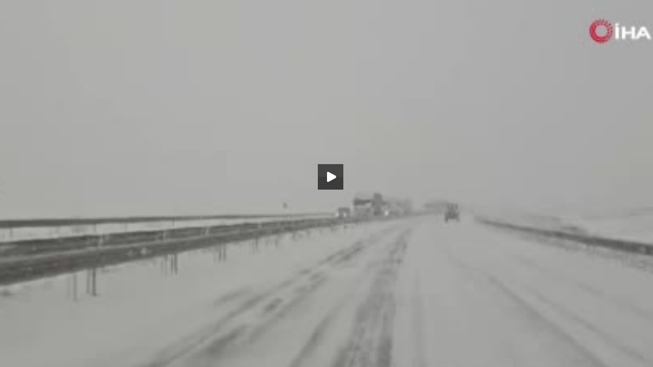 Ardahan'da kar esareti: Yollar kapandı, zincirleme kazalar meydana geldi