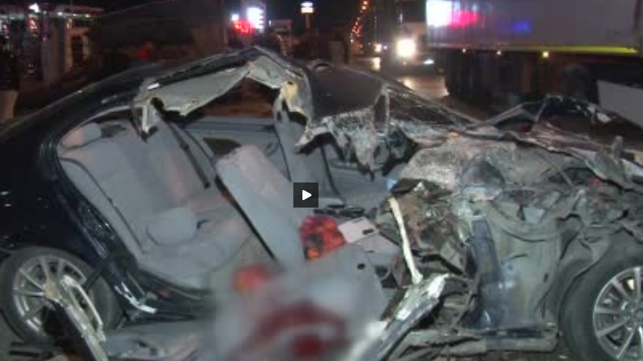 Adana’da otomobil ile kamyonet çarpıştı: 1 ölü, 3 yaralı