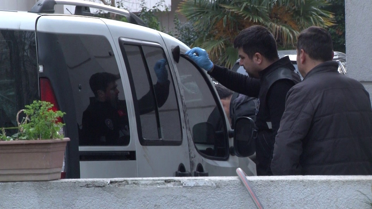 Kadıköy’de öğrenci taşıyan okul servisinin kaçırılma anı kamerada