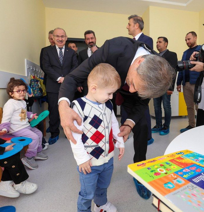 Yusuf Alemdar ve minikler arasında renkli görüntüler - Sayfa 8