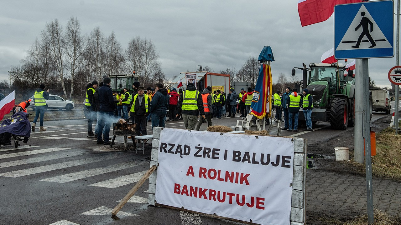 Polonyalı çiftçiler, 20 Şubat'ta Ukrayna ile olan tüm sınır kapılarını ablukaya alacak