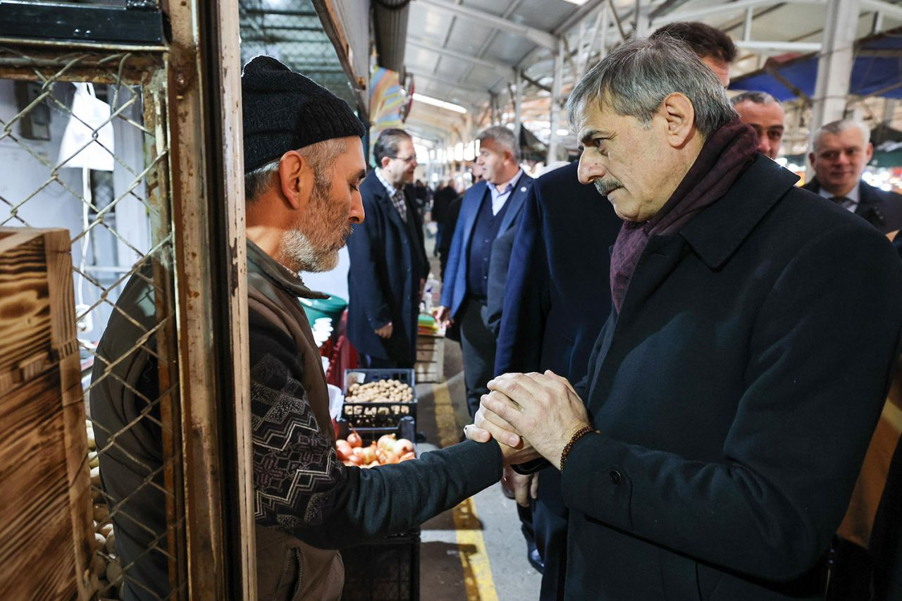 Yusuf Alemdar Akyazı esnafını ziyaret etti - Sayfa 11