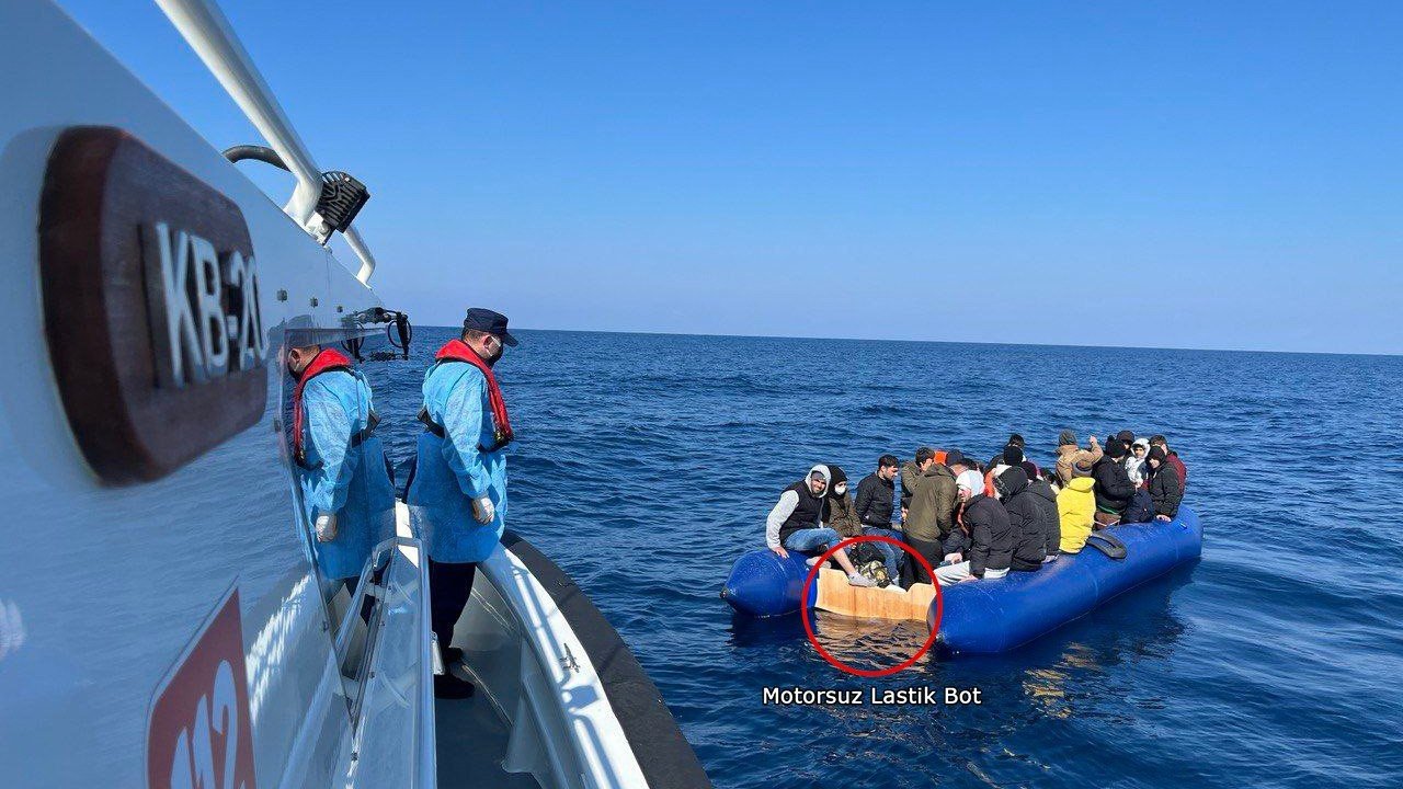 Yunanistan kaçak göçmenleri ölüme terk etmeye devam ediyor