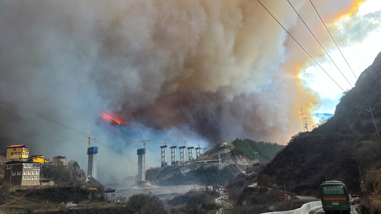 Çin’de orman yangını: 3 bin 400 kişi tahliye edildi