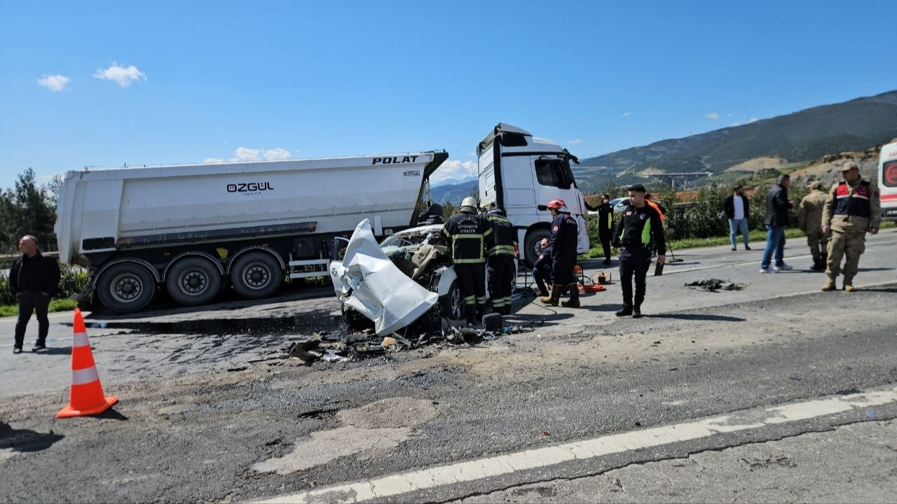Gaziantep'te feci kaza: 2 ölü, 2 yaralı