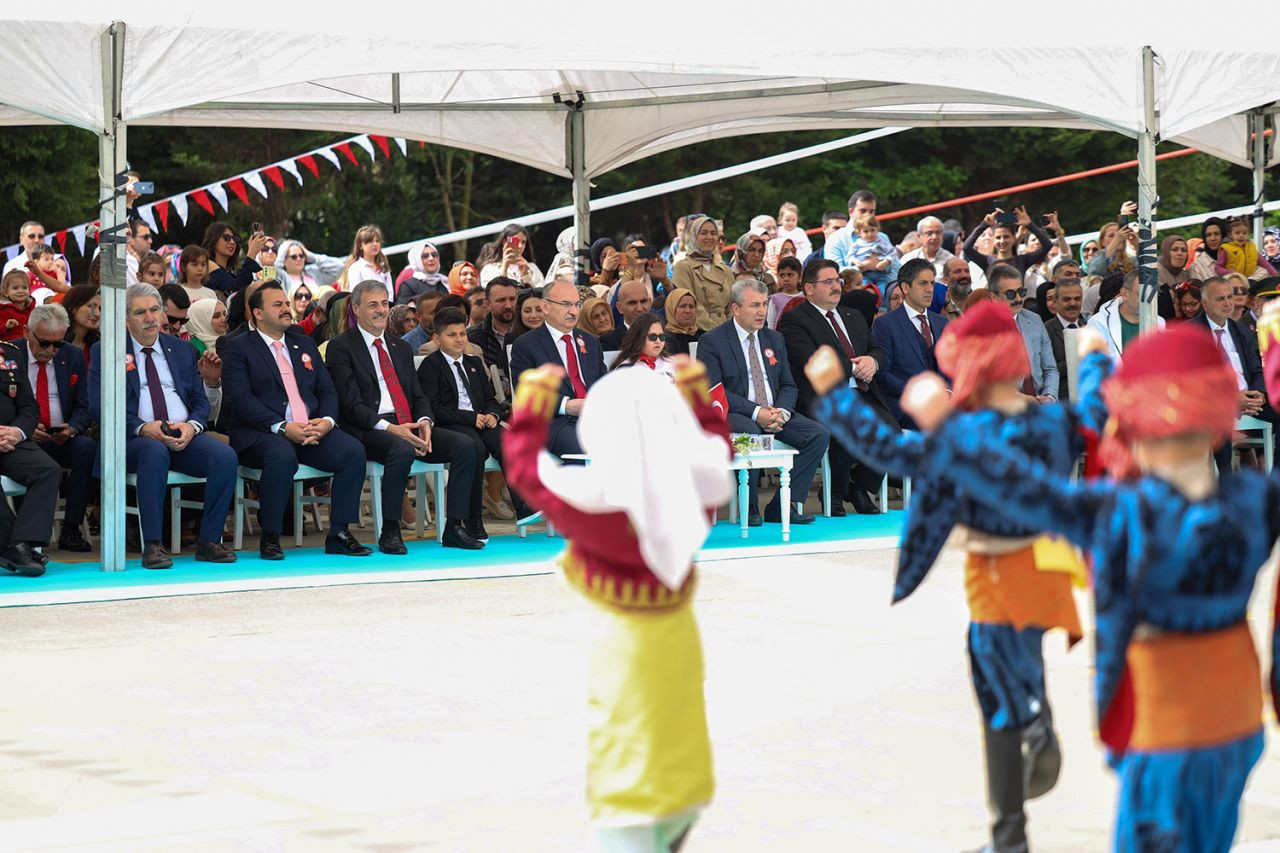 Alemdar miniklerin bayram coşkusuna ortak oldu: “Gözlerinizdeki ışık hiç solmasın” - Sayfa 9