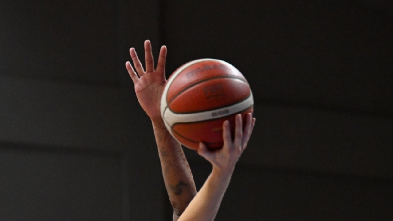 Bursa Ant Spor - Bodrum Basket basketbol maçı canlı izle!