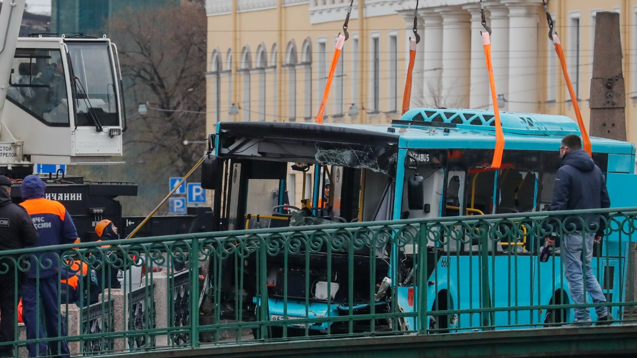 Rusya’da nehre uçan otobüste 7 kişi öldü