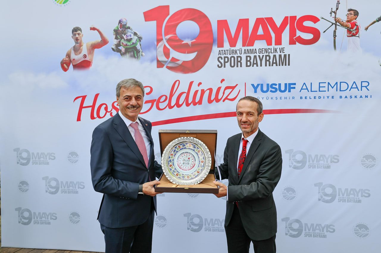 Başkan Alemdar, 500 yıldız sporcuyla: “Sakarya’ya sporcu yetiştiren kimliğini yeniden kazandıracağız” - Sayfa 8