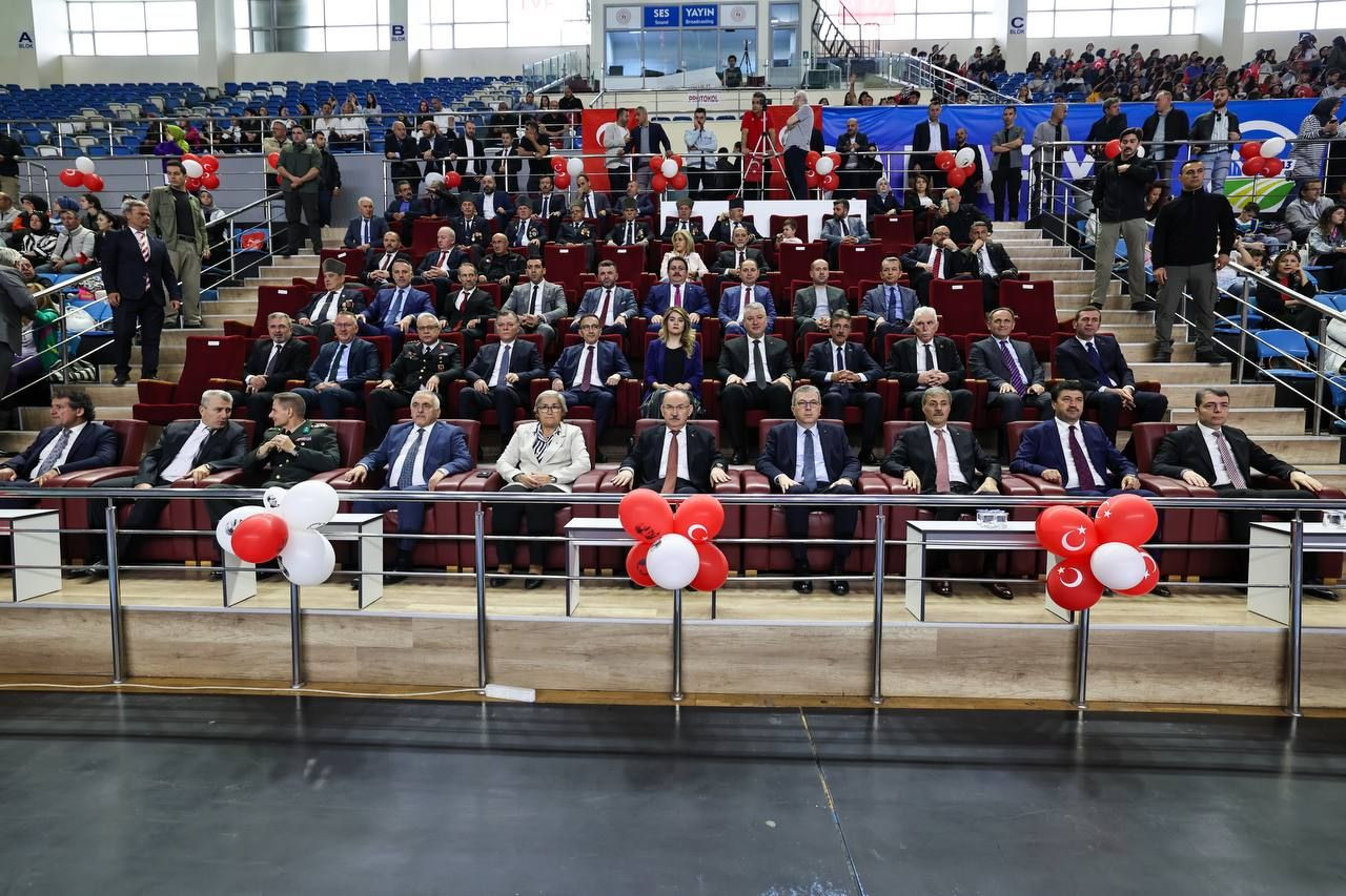 Başkan Yusuf Alemdar:“Gençlerimizin Her Zaman Destekçisi Olacağız” - Sayfa 8