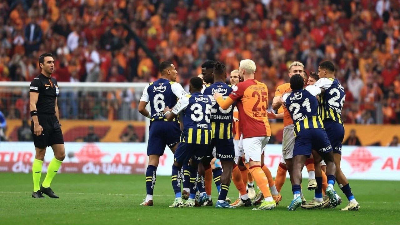 Süper Lig'de hangi takım, nasıl şampiyon olur? İşte tüm ihtimaller...