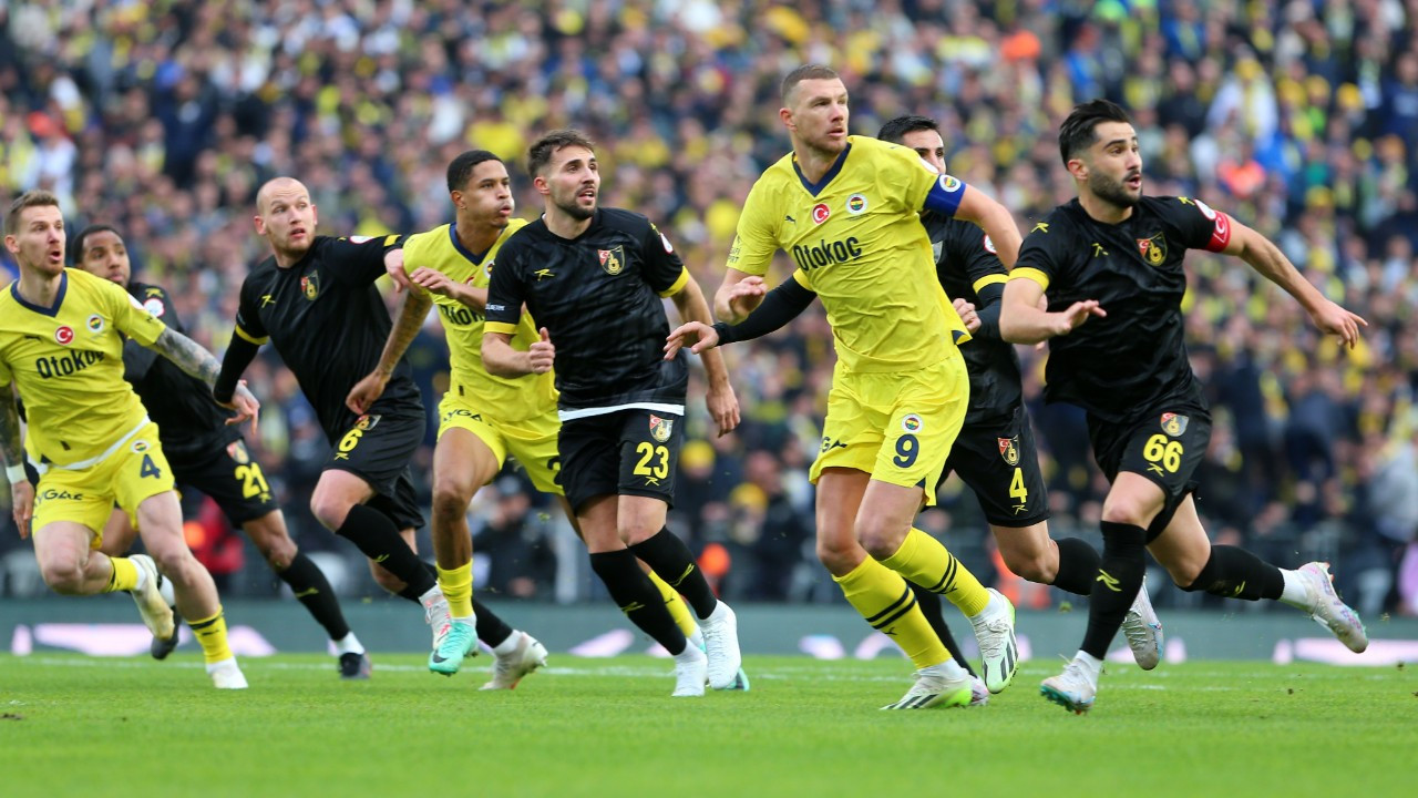 Fenerbahçe'de gözler Kadıköy'de, kulaklar Konya'da