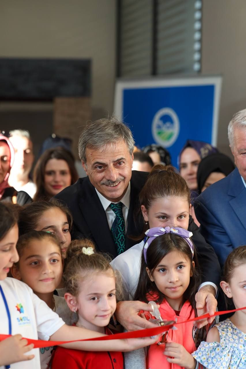 Başkan Alemdar miniklerin mezuniyet heyecanına ortak oldu - Sayfa 13